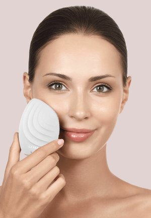 GESKE, SONIC FACIAL BRUSH | 5 IN 1 - Skincare tool - starlight