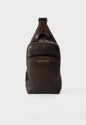 Michael Kors, MD DBL ZIP SLNGPK - Раница - chocolate