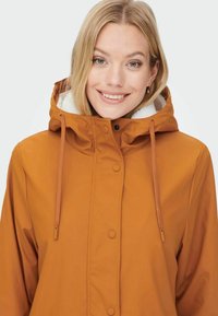 ONLY ONLSALLY RAINCOAT - Vinterfrakke - leather brown