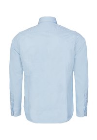 Ljusblå långärmad skjorta med spetsig krage, knäppta ärmslut och en slät textur. Har en enkel, enhetlig design.