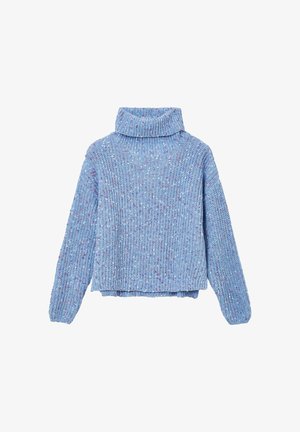 Hellblauer Strickpullover mit hohem Kragen, langen Ärmeln und strukturiertem Muster, das kleine Flecken in Pink und Lila aufweist.