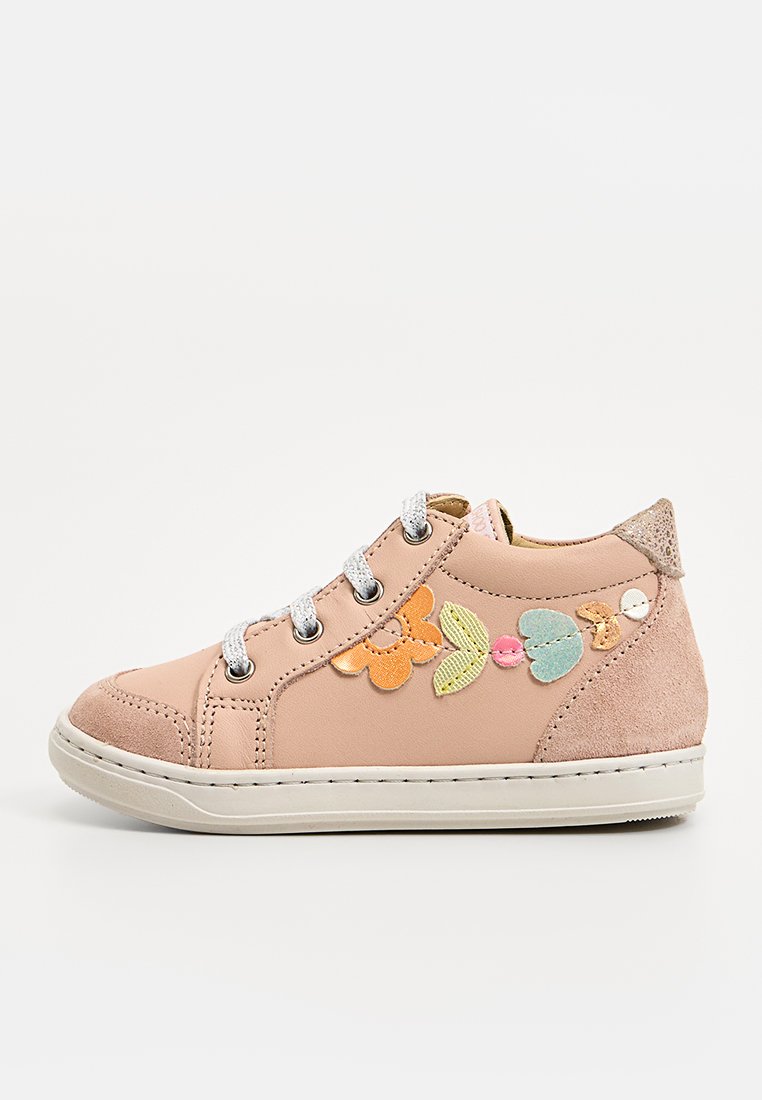 Shoo Pom Baskets montantes rose