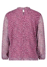 Transparante paarse blouse met een gestructureerd bubbelpatroon, ruches bij de halslijn en een keyhole sluiting op de rug met een enkele knoop. Lange mouwen.