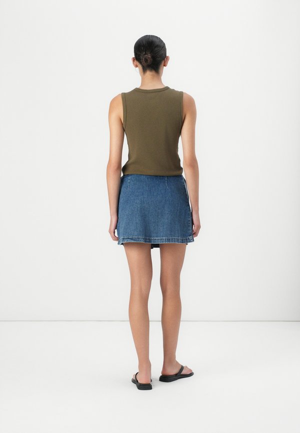 Denim shorts - light wash2