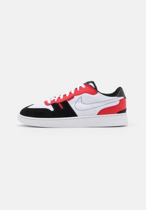 Sneakersy niskie