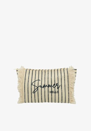 Sacchetto di tessuto beige con strisce verticali nere, bordi sfrangiati e testo ricamato "Summer Hello" in caratteri corsivi e stampatello.