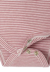 Gestreifter Bodysuit aus roter und weißer Baumwolle mit Druckknöpfen am unteren Ende und einem weich strukturierten Stoffdesign.