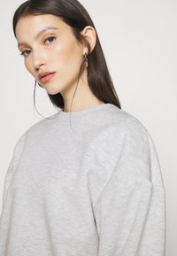 Gina Tricot BASIC - Sweater - light grey melange