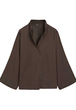 Chemise brune à col châle, manches longues et coupe décontractée. Fabriquée en tissu texturé avec des lignes verticales subtiles.