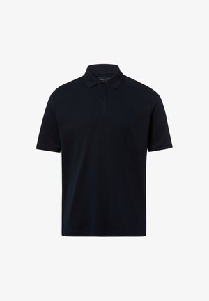 Czarna koszulka polo z krótkim rękawem, kołnierzykiem oraz plisą na dwa guziki, przedstawiona na jednolitym białym tle.