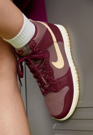 Baskets montantes - brown