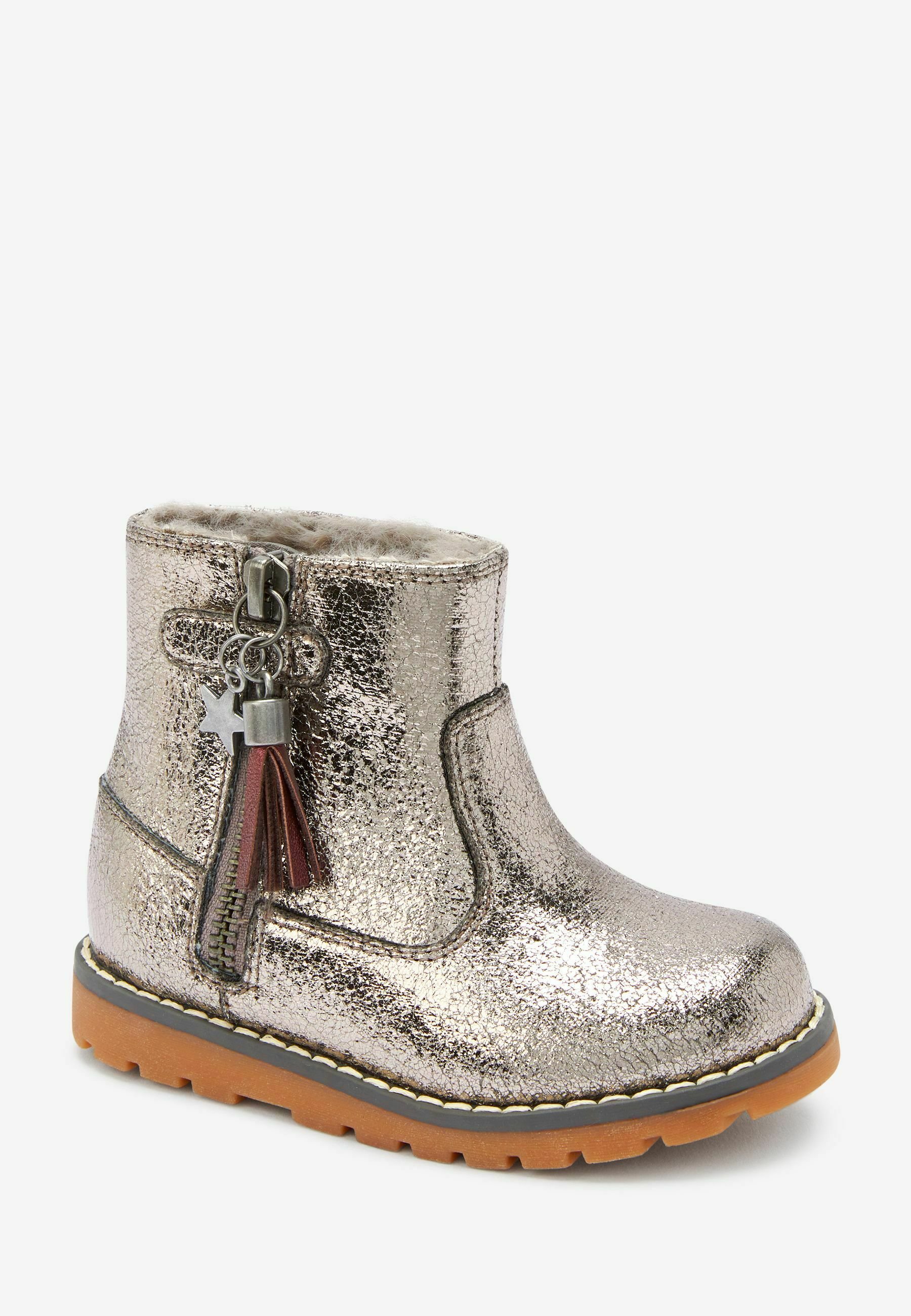 Winter boots - silver tassel 