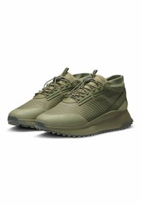 BOSS Trainers - green four