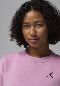 Jordan JORDAN BROOKLYN - Sweatshirt - orchid black