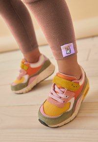 Next DAISY DUCK SET - Sweatshirt - yellow