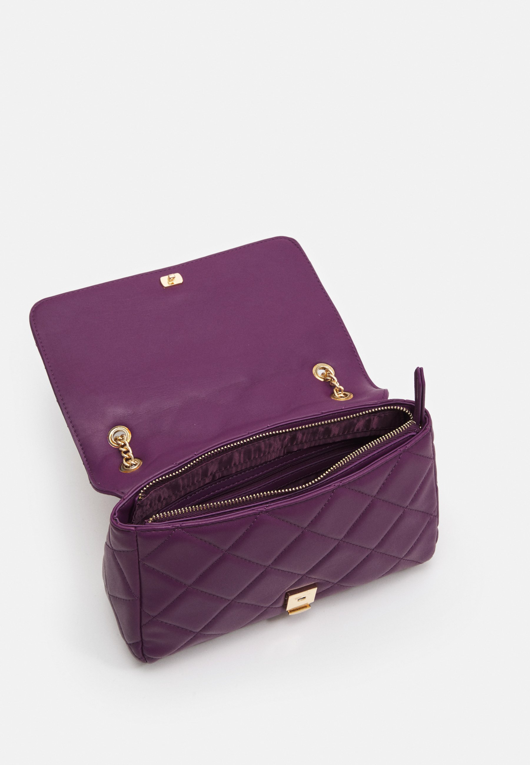 bolso valentino morado