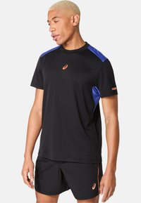 ASICS T-shirts print - black dark