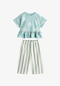 Selected, blue stripe flower