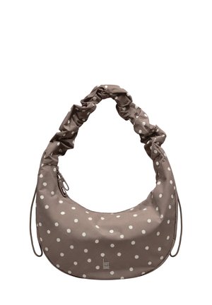 Borsa marrone a forma di mezzaluna con pois bianchi e manico arricciato, con cerniera e piccolo logo "GOT BAG" vicino al fondo.