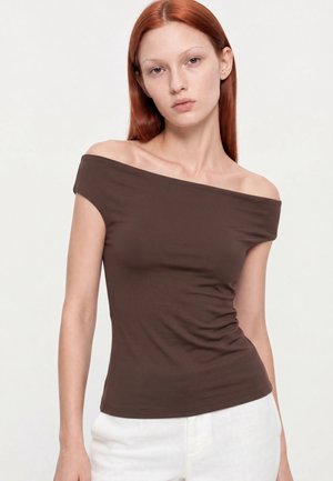 Hollister Co., GOING OUT - T-shirt basic - brown