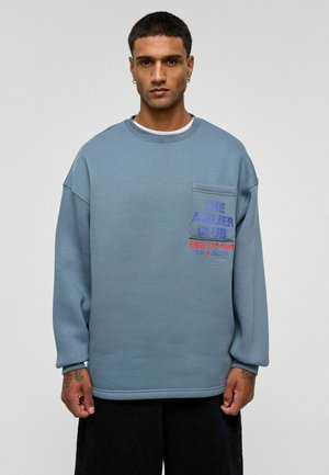 Sweater - smoked