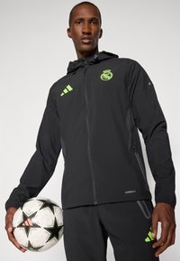 adidas Performance REAL MADRID VISTECH  - Squadra - black/lucid lemon
