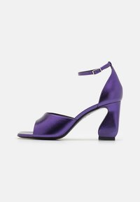 Unselected, purple