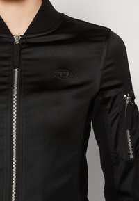 Diesel Lehká bunda - black