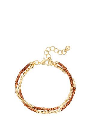 Bracciale a doppio filo con piccole perline quadrate marroni e rotonde dorate e chiusura a catena d'oro con allungatore e terminale a pallina.