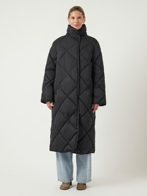 YASSELURA LONG PADDED - Téli kabát - black