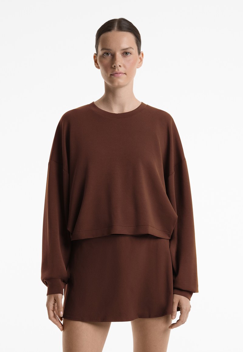 OYSHO - SOFT TOUCH CROSSOVER CROP - Sweatshirt - mottled brown, Enlarge