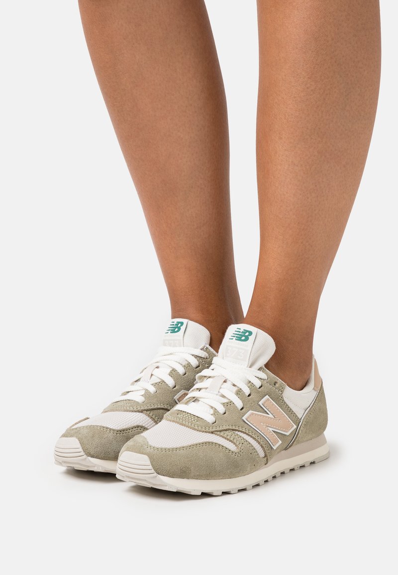 new-balance-wl373-sneakers-laag-true-camo-olijfgroen-gem-leerd