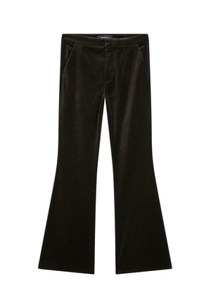 Schwarze, weit geschnittene Hose aus weichem Samt mit glatter Textur; verfügt über vordere Taschen und einen taillierten Bund.