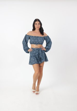 SET - Falda acampanada - blau
