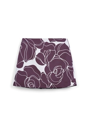 Gonna floreale con sfondo viola e motivo a rose bianche, caratterizzata da una forma dritta e un tessuto leggero.