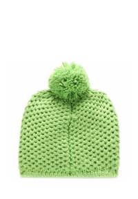 Berretto in maglia di un verde brillante con un motivo a trama, rifinito con un pompon soffice. Presenta una vestibilità aderente e un orlo a coste.