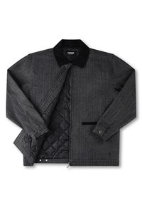 Chaqueta gris con un collar negro, interior acolchado y cierre de cremallera. Cuenta con dos bolsillos frontales con acentos sutiles. Fabricada con material texturizado.