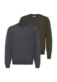 Unselected, forest night black