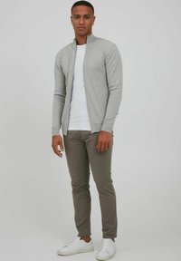 Thumbnail Image 2