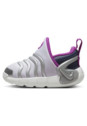 NIKE DYNAMO GO! (TD) - Slip-ons - violet frost/metallic silver midnight navy vivid purple