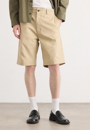 DARIK - Shorts - medium beige