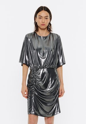 Bimba Y Lola HOMBRERAS METALIZADO PLATEADO - Vestido informal - plata