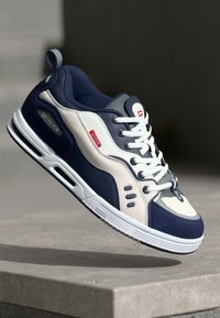Selected, white/navy