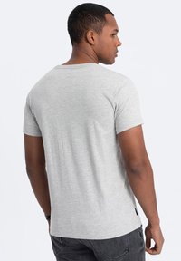 Ombre T-shirts basic - grey