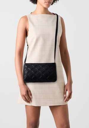 Pieces, Sac bandoulière - black