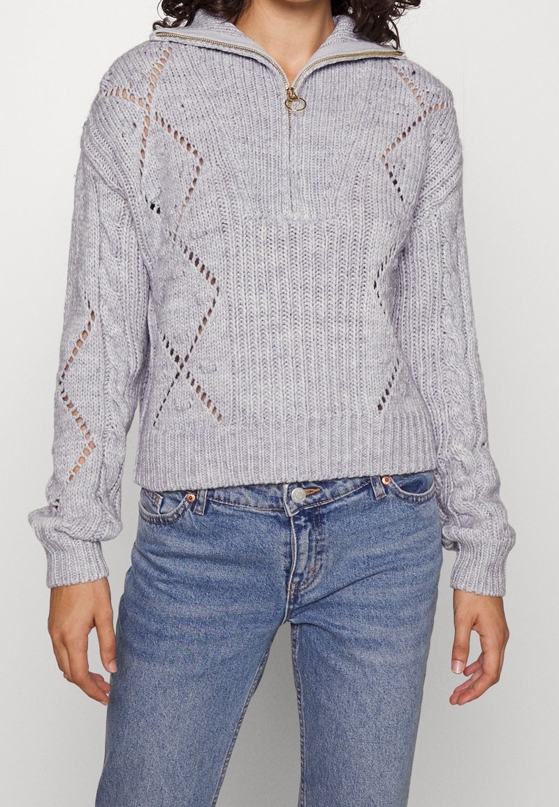 Object Neule - lilac