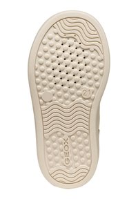 La suola di gomma bianca presenta motivi circolari e testurizzati, con un bordo liscio e il marchio "GEOX" in rilievo. Sono presenti dettagli arrotondati e piatti.