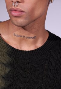 YOURTURN UNISEX - Jumper - olive/black