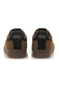 mtng Sneakers basse - marron