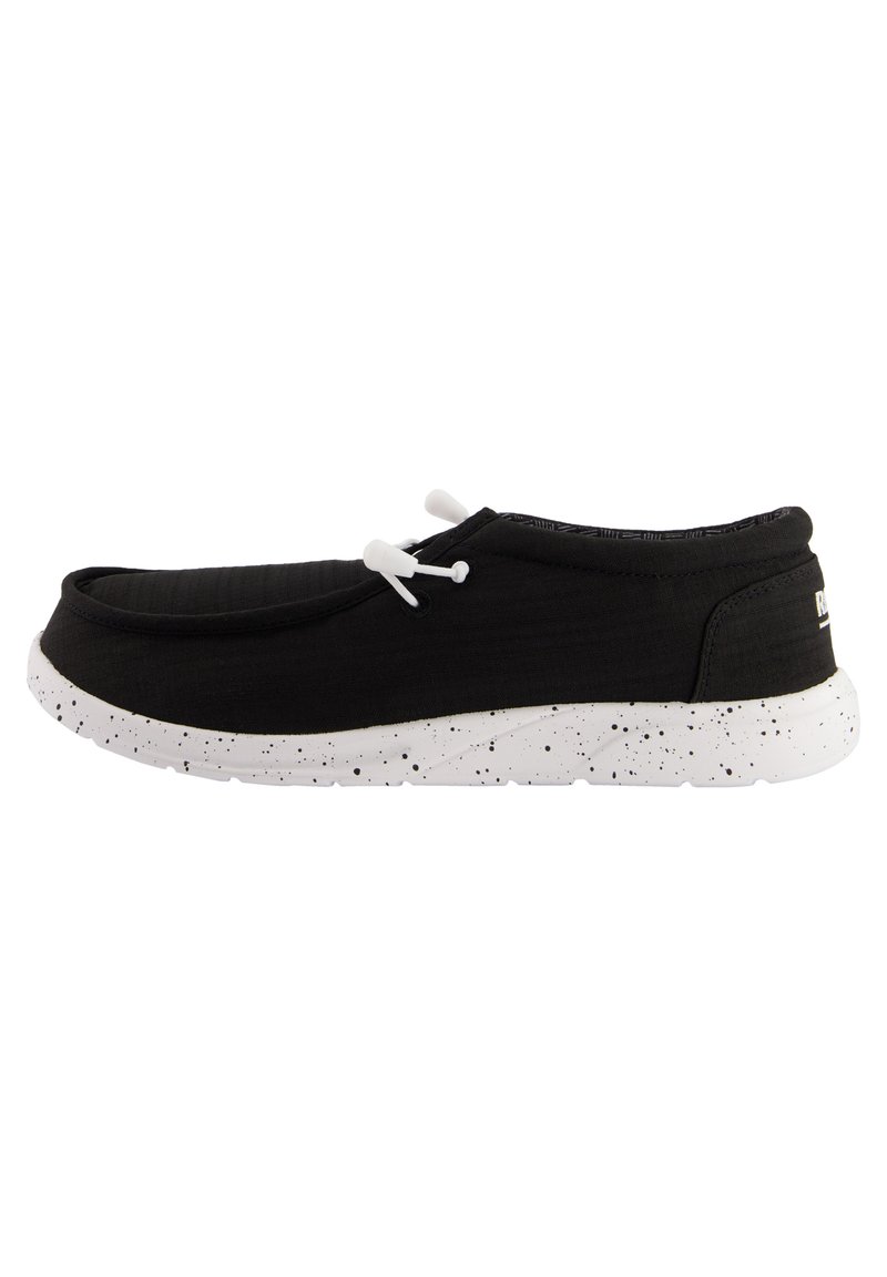 Zapatos con cordones